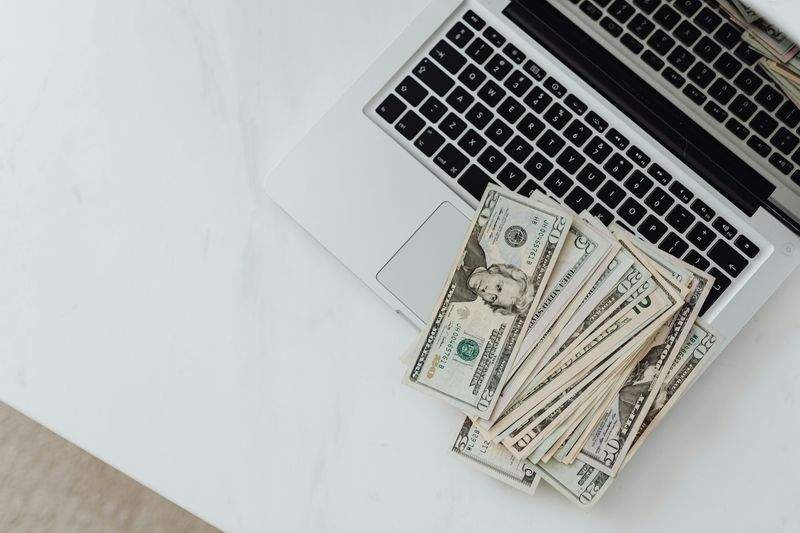 Creative asset management for affiliate campaigns